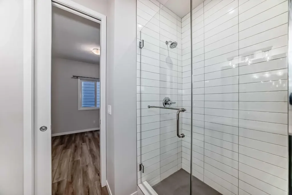 16 West Grove Link SW Calgary AB T3H 6E3