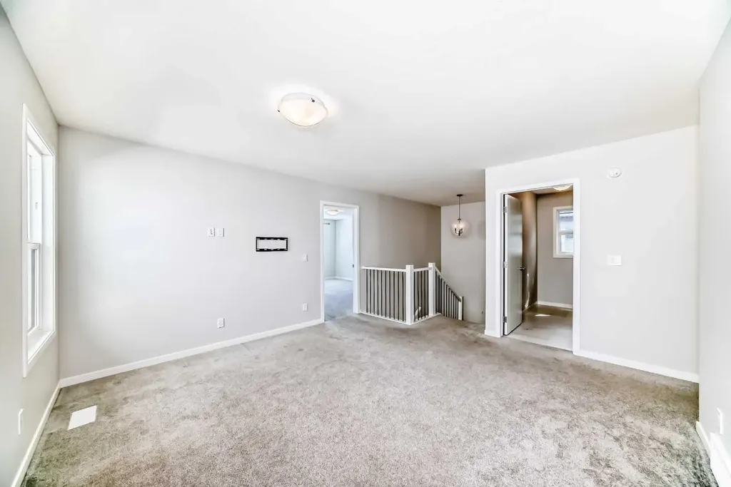 16 West Grove Link SW Calgary AB T3H 6E3