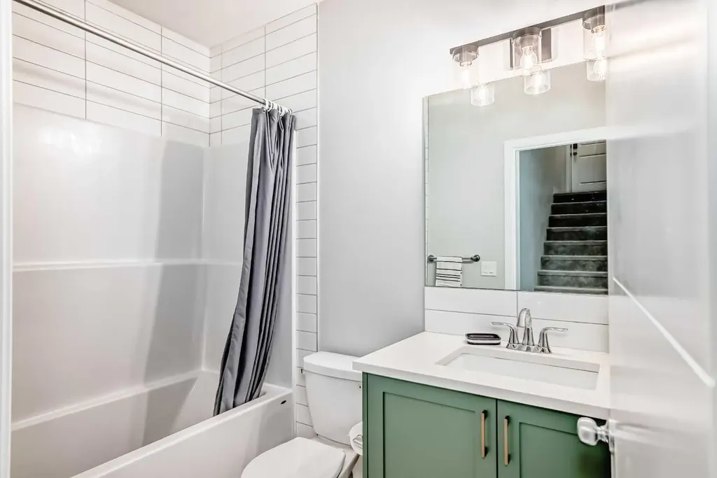 16 West Grove Link SW Calgary AB T3H 6E3