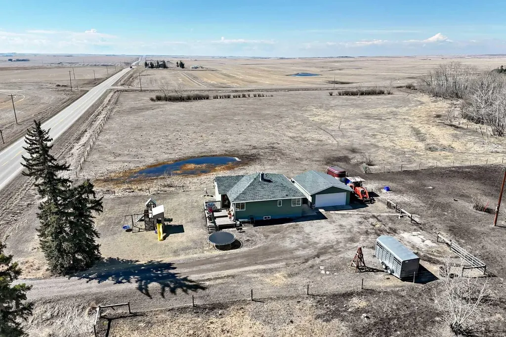 225074 Highway 561 Rural Wheatland County AB T1P 2C1