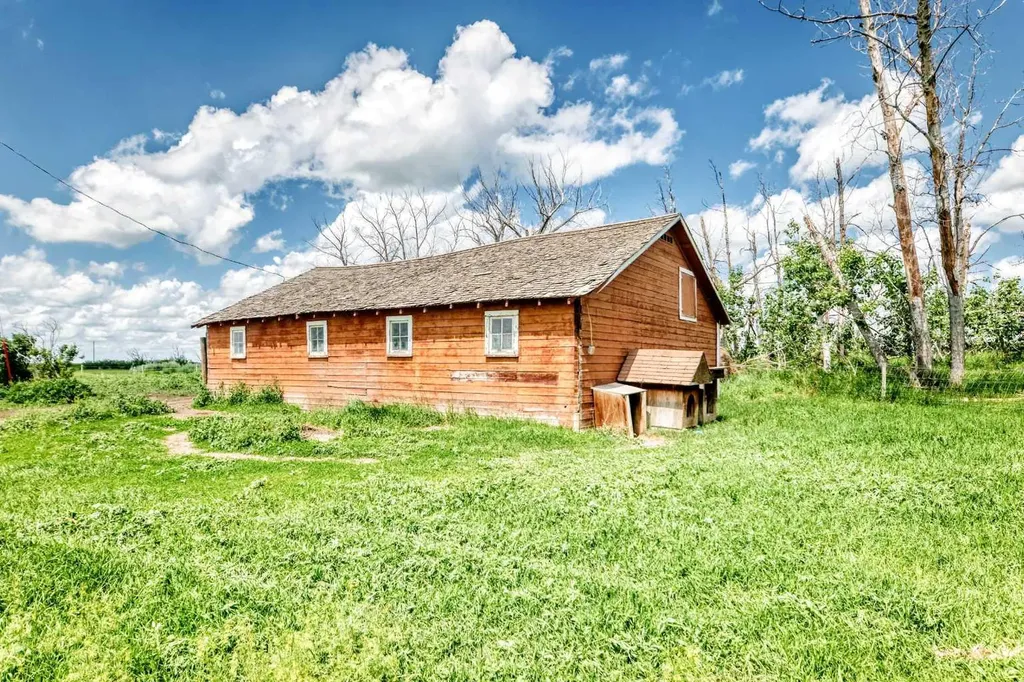 225074 Highway 561 Rural Wheatland County AB T1P 2C1