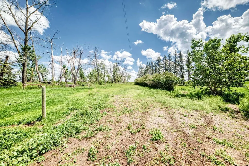 225074 Highway 561 Rural Wheatland County AB T1P 2C1