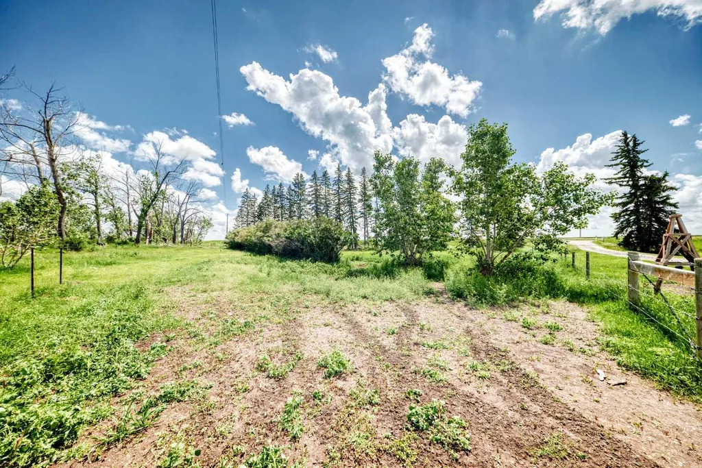 225074 Highway 561 Rural Wheatland County AB T1P 2C1