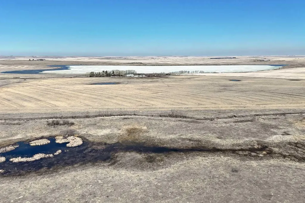 225074 Highway 561 Rural Wheatland County AB T1P 2C1