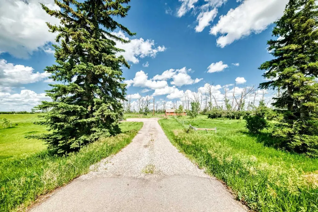 225074 Highway 561 Rural Wheatland County AB T1P 2C1