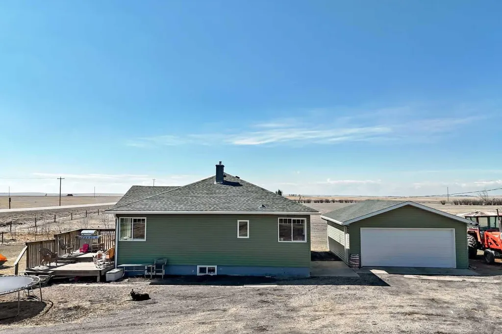 225074 Highway 561 Rural Wheatland County AB T1P 2C1