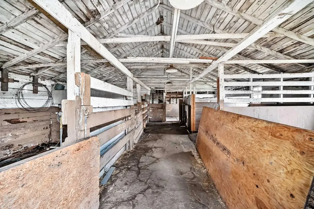 225074 Highway 561 Rural Wheatland County AB T1P 2C1