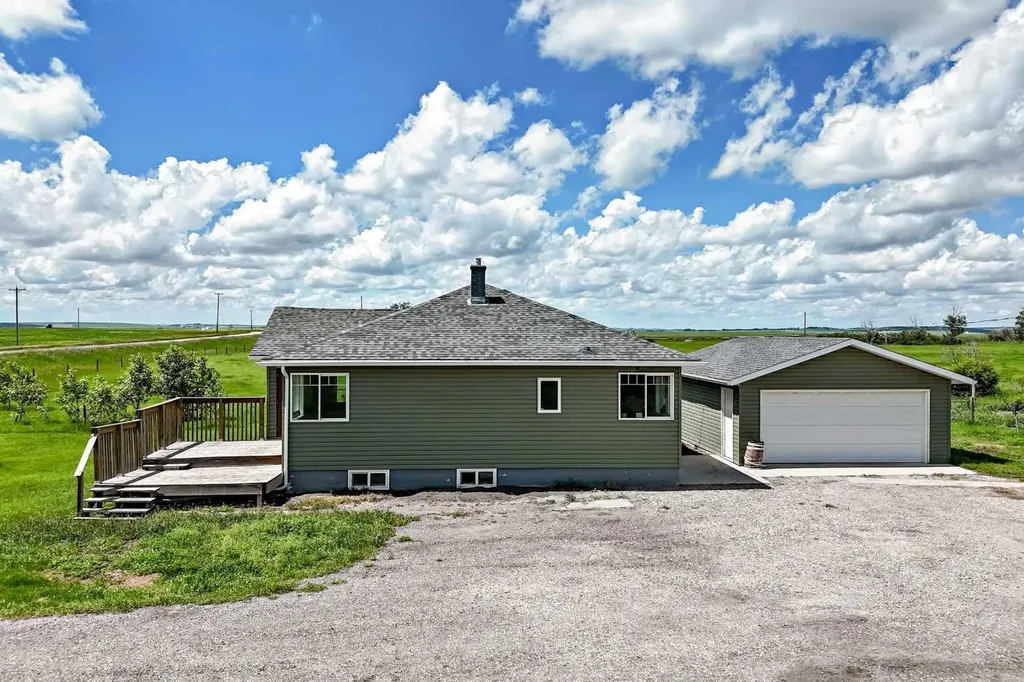 225074 Highway 561 Rural Wheatland County AB T1P 2C1