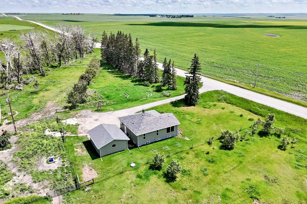 225074 Highway 561 Rural Wheatland County AB T1P 2C1