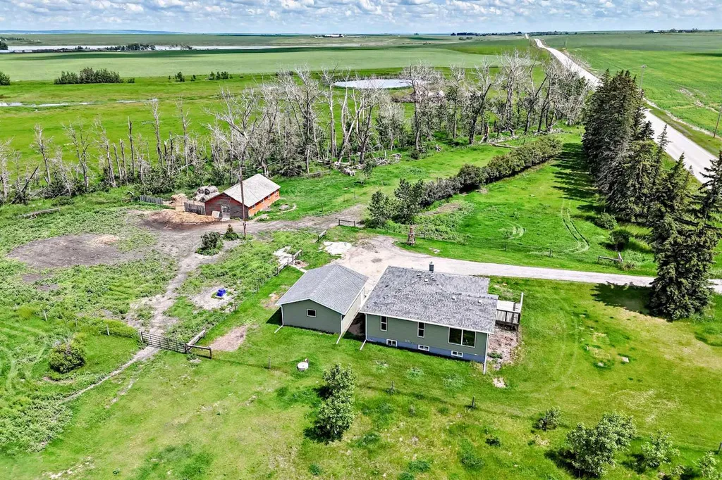 225074 Highway 561 Rural Wheatland County AB T1P 2C1