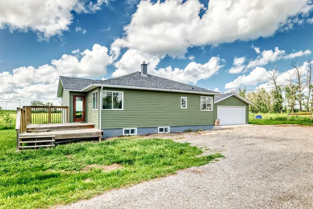 225074 Highway 561 Rural Wheatland County AB T1P 2C1