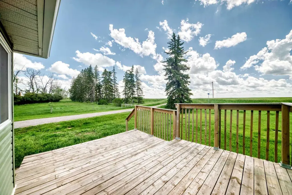 225074 Highway 561 Rural Wheatland County AB T1P 2C1