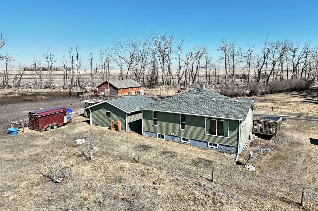 225074 Highway 561 Rural Wheatland County AB T1P 2C1