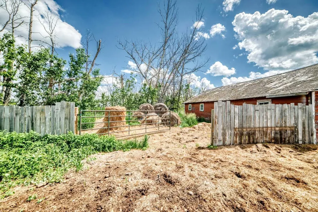 225074 Highway 561 Rural Wheatland County AB T1P 2C1