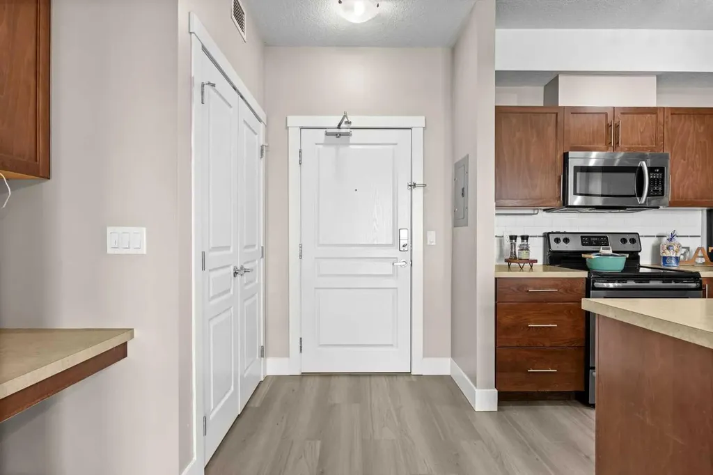 2300 Evanston Square NW Calgary AB T3P0G8