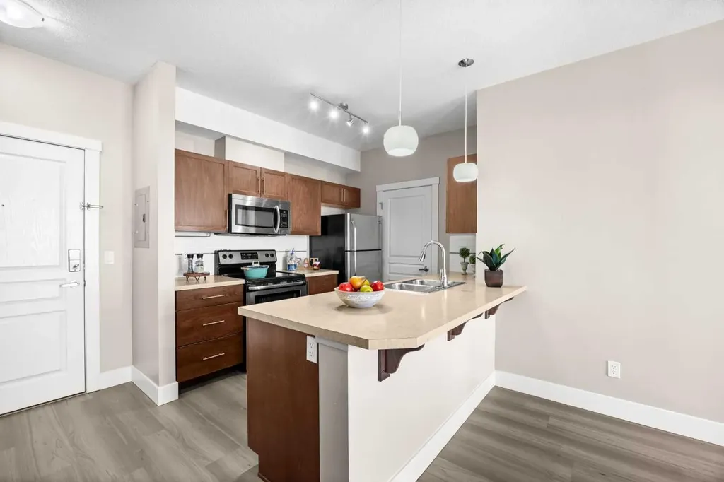 2300 Evanston Square NW Calgary AB T3P0G8