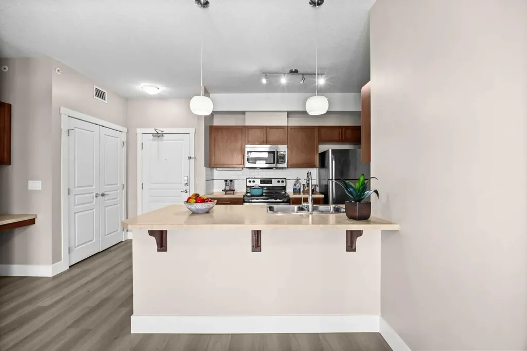 2300 Evanston Square NW Calgary AB T3P0G8