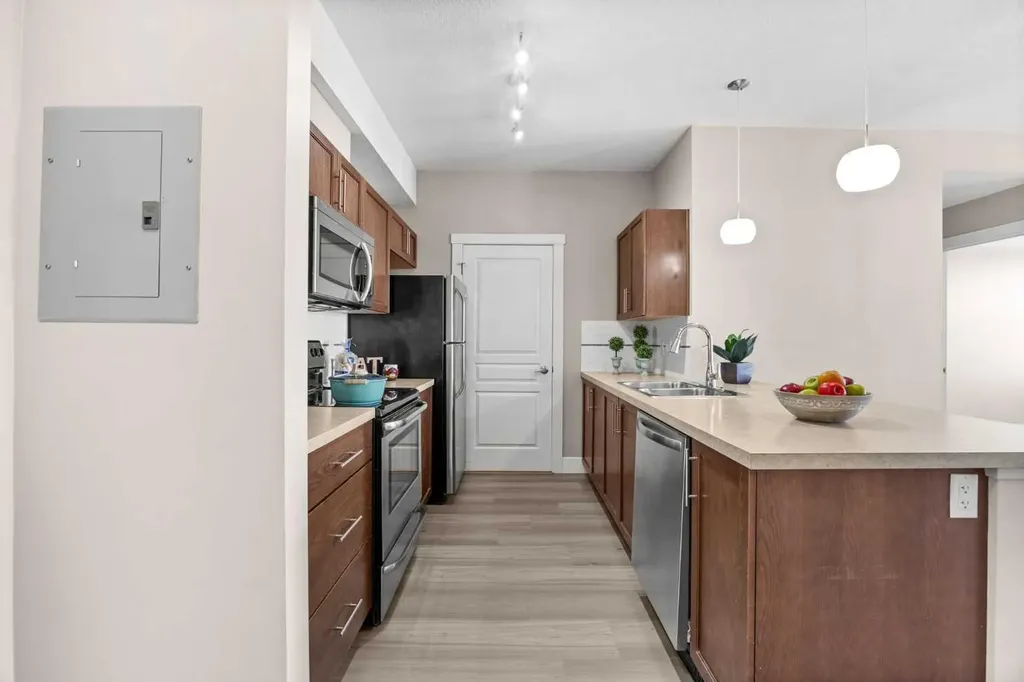 2300 Evanston Square NW Calgary AB T3P0G8