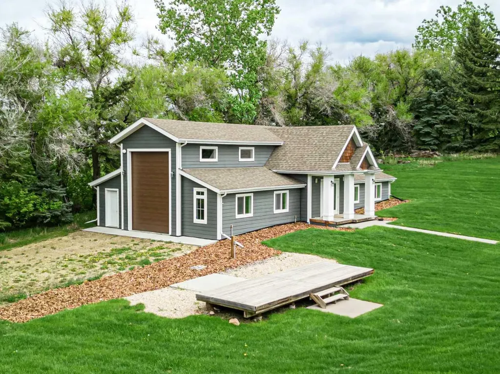 38349 Range Road 270 Rural Red Deer County AB T4E 1A2