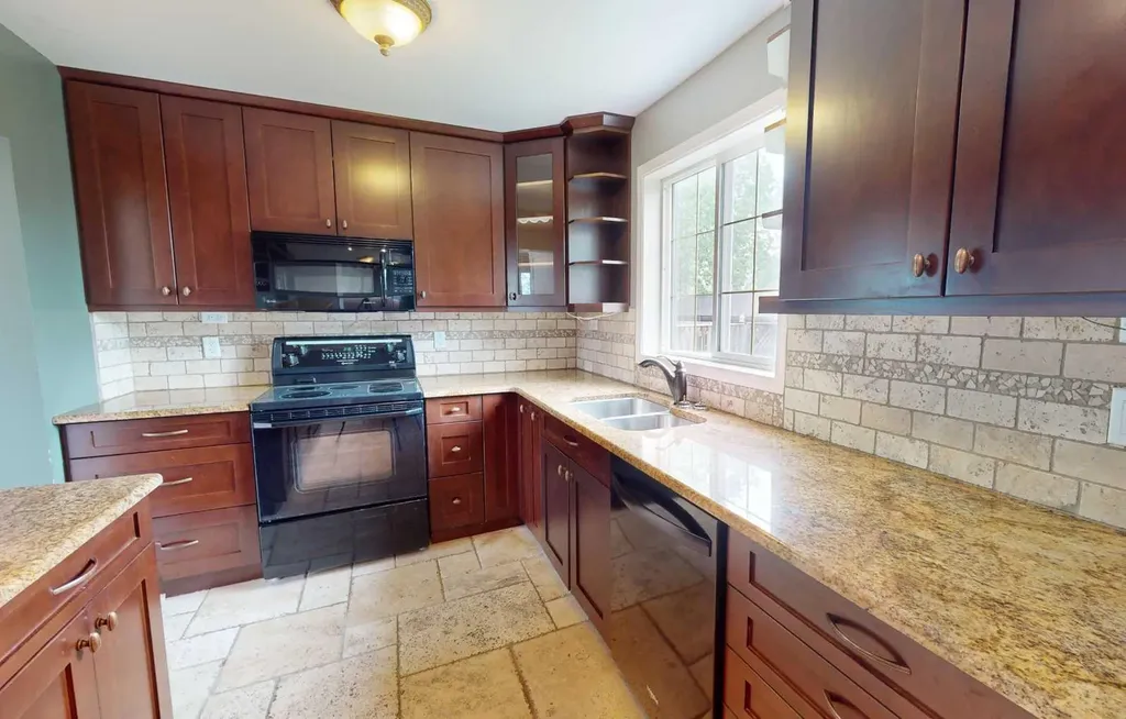 9105 96 Avenue Lac La Biche AB T0A 2C0
