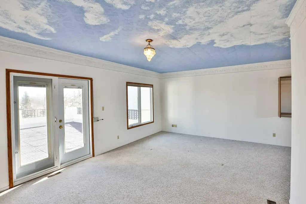 318 Mcmaster Boulevard W Lethbridge AB T1K 4R5