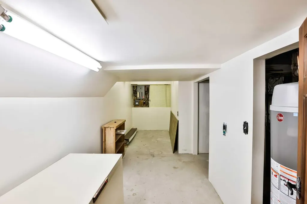 318 Mcmaster Boulevard W Lethbridge AB T1K 4R5