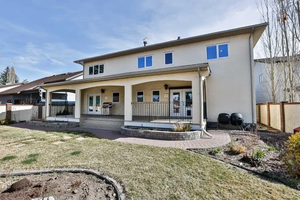 318 Mcmaster Boulevard W Lethbridge AB T1K 4R5
