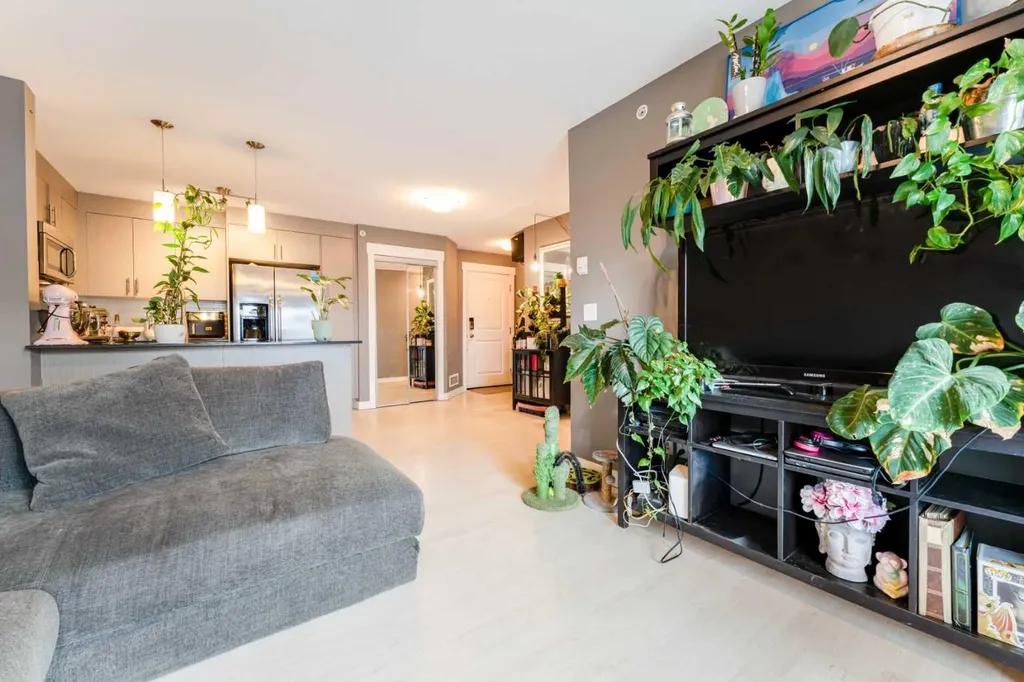 240 Skyview Ranch Road NE Calgary AB T3N 0P4