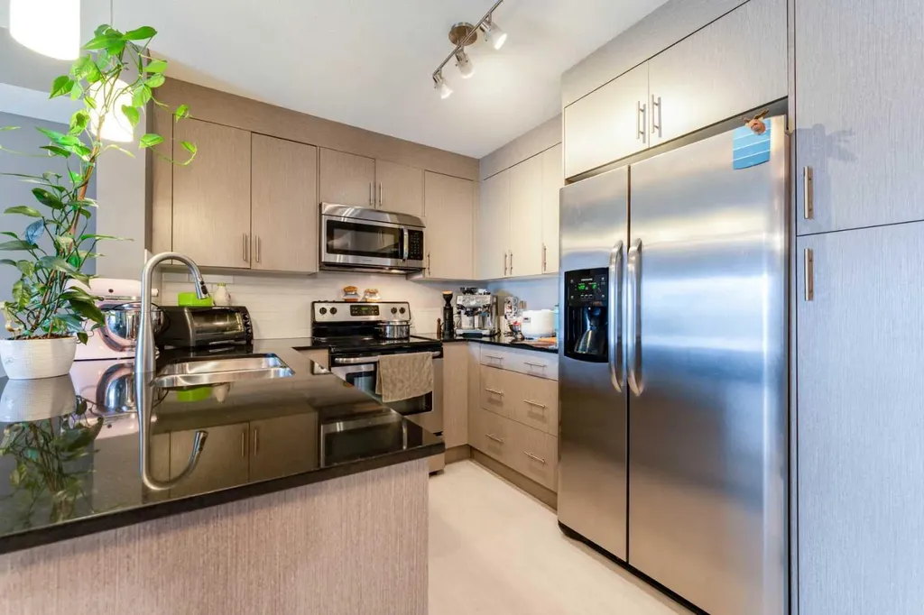 240 Skyview Ranch Road NE Calgary AB T3N 0P4