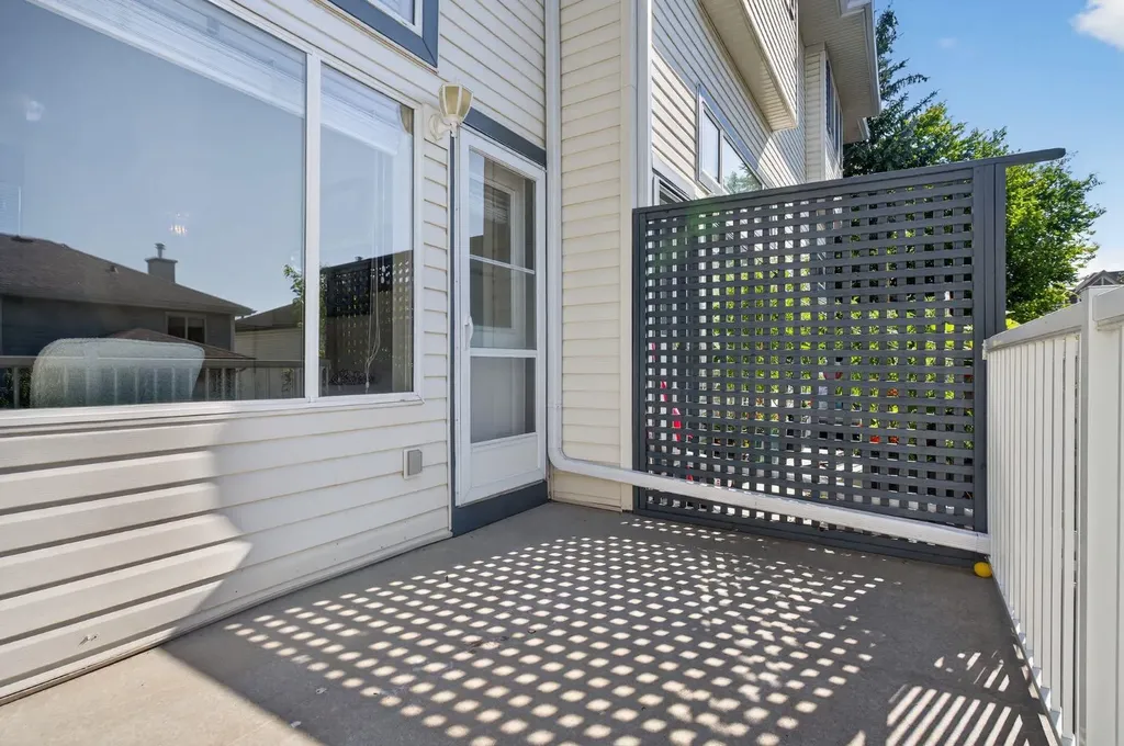 121 Rocky Ridge Court NW Calgary AB T3G4S7