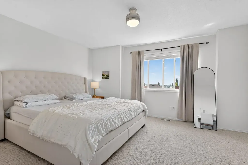 121 Rocky Ridge Court NW Calgary AB T3G4S7