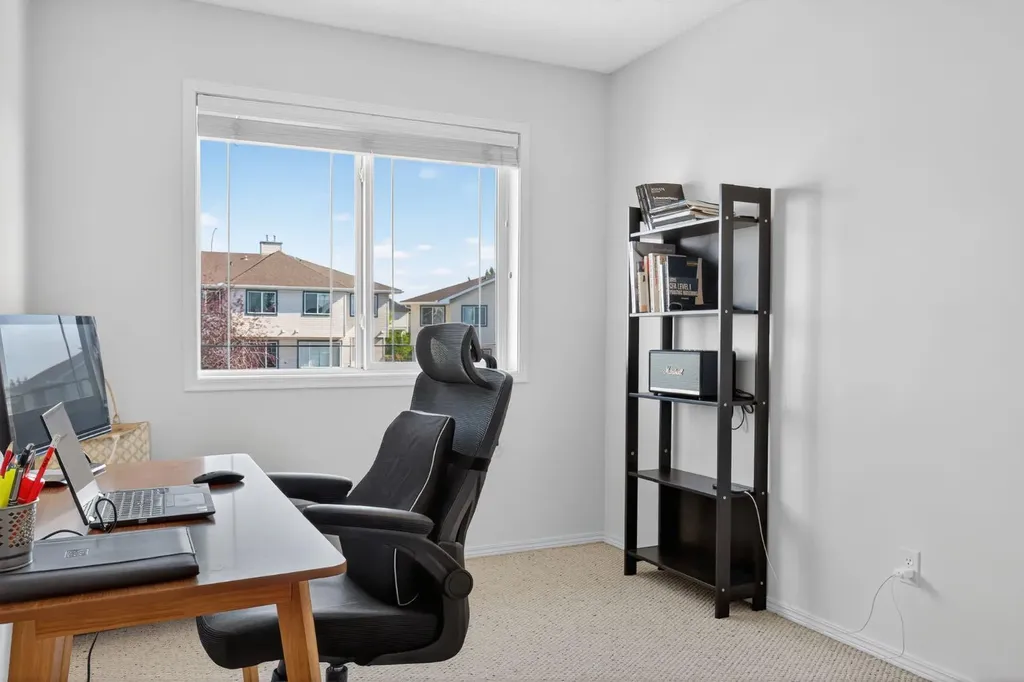 121 Rocky Ridge Court NW Calgary AB T3G4S7