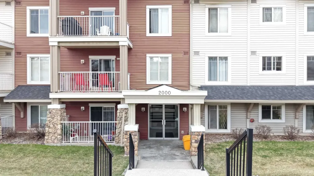 70 Panamount Drive NW Calgary AB T3K6G7