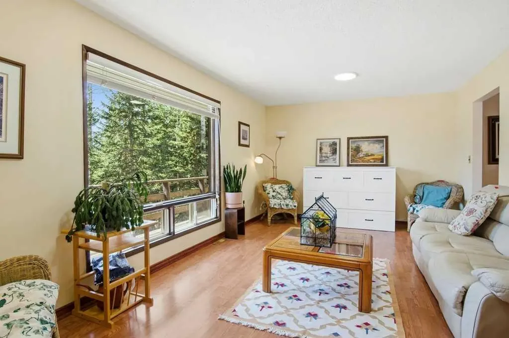 29066 Range Road 52 Rural Mountain View County AB T0M 2E0