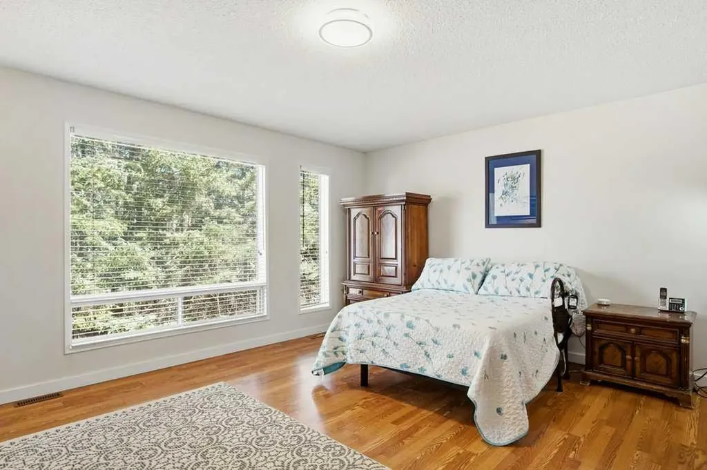 29066 Range Road 52 Rural Mountain View County AB T0M 2E0