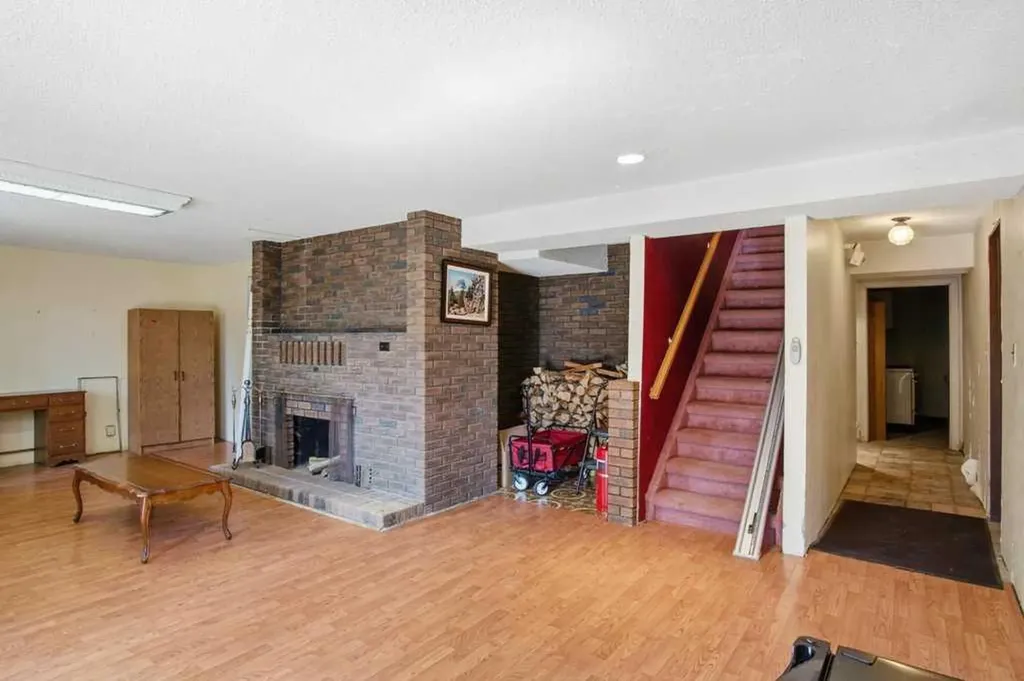 29066 Range Road 52 Rural Mountain View County AB T0M 2E0