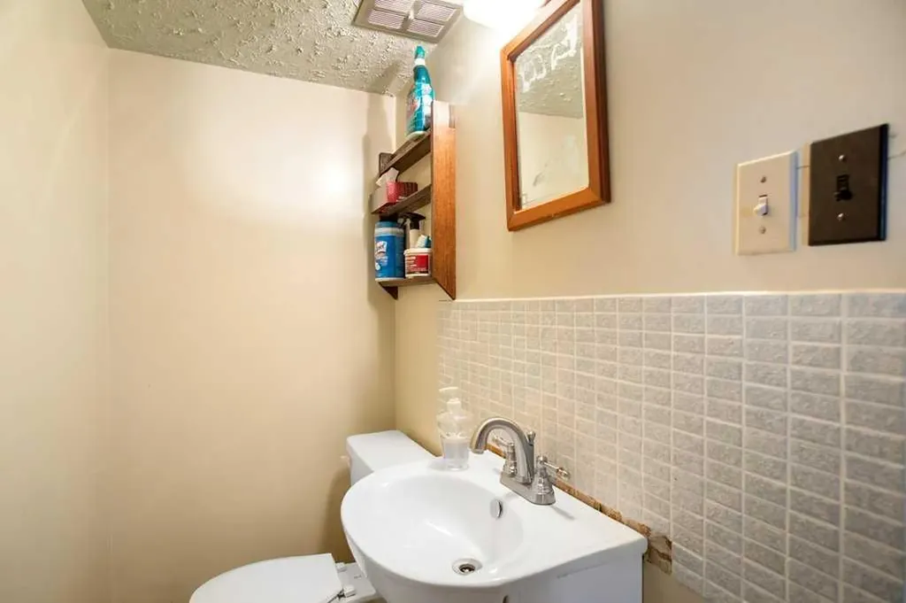 29066 Range Road 52 Rural Mountain View County AB T0M 2E0
