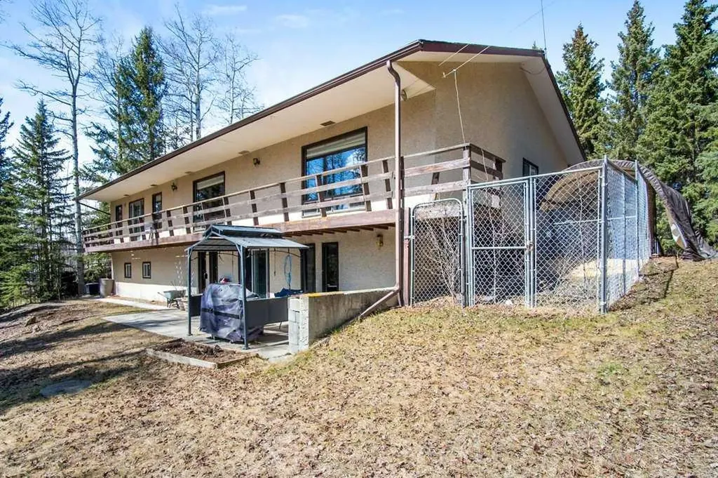 29066 Range Road 52 Rural Mountain View County AB T0M 2E0