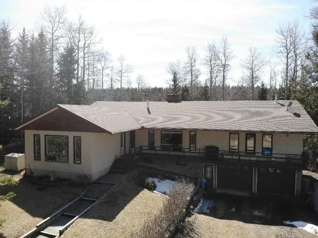 29066 Range Road 52 Rural Mountain View County AB T0M 2E0