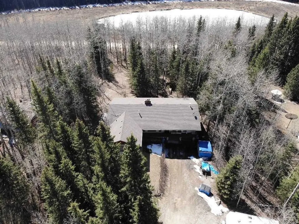 29066 Range Road 52 Rural Mountain View County AB T0M 2E0