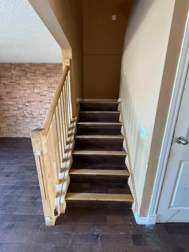 1555 Falconridge Drive Calgary AB T3J 1L8