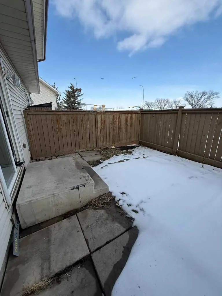 1555 Falconridge Drive Calgary AB T3J 1L8