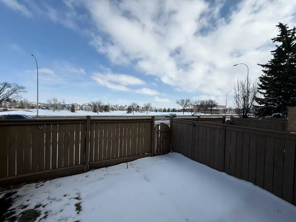 1555 Falconridge Drive Calgary AB T3J 1L8