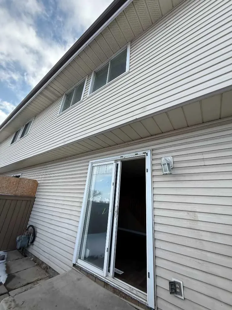 1555 Falconridge Drive Calgary AB T3J 1L8
