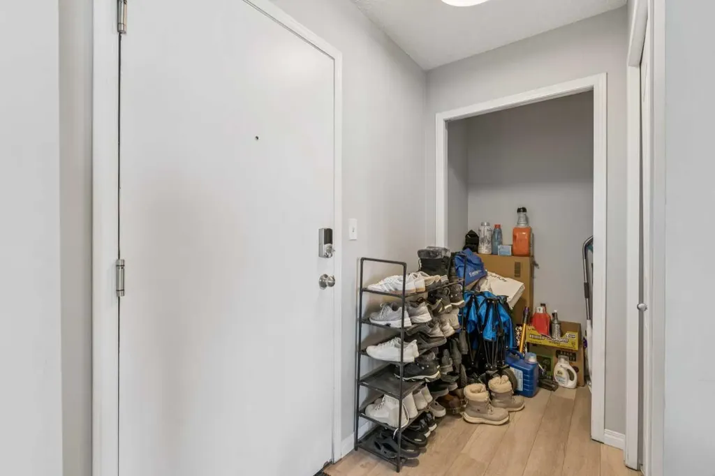 1111 6 Avenue SW Calgary AB T2P 5M5