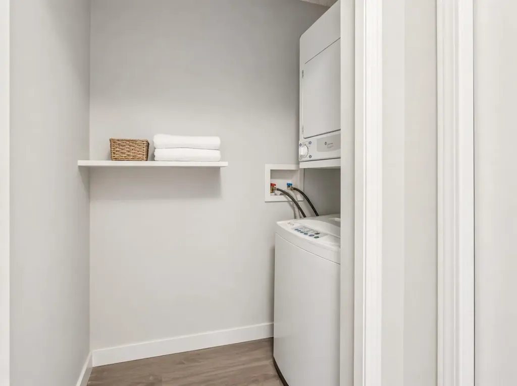 1111 6 Avenue SW Calgary AB T2P 5M5