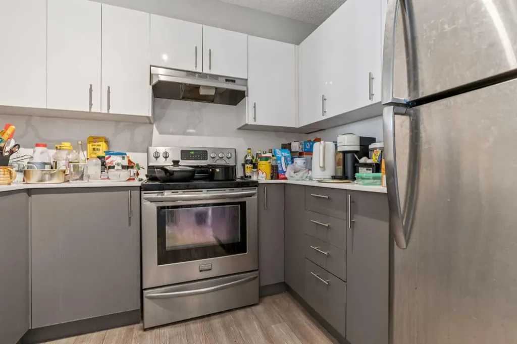 1111 6 Avenue SW Calgary AB T2P 5M5