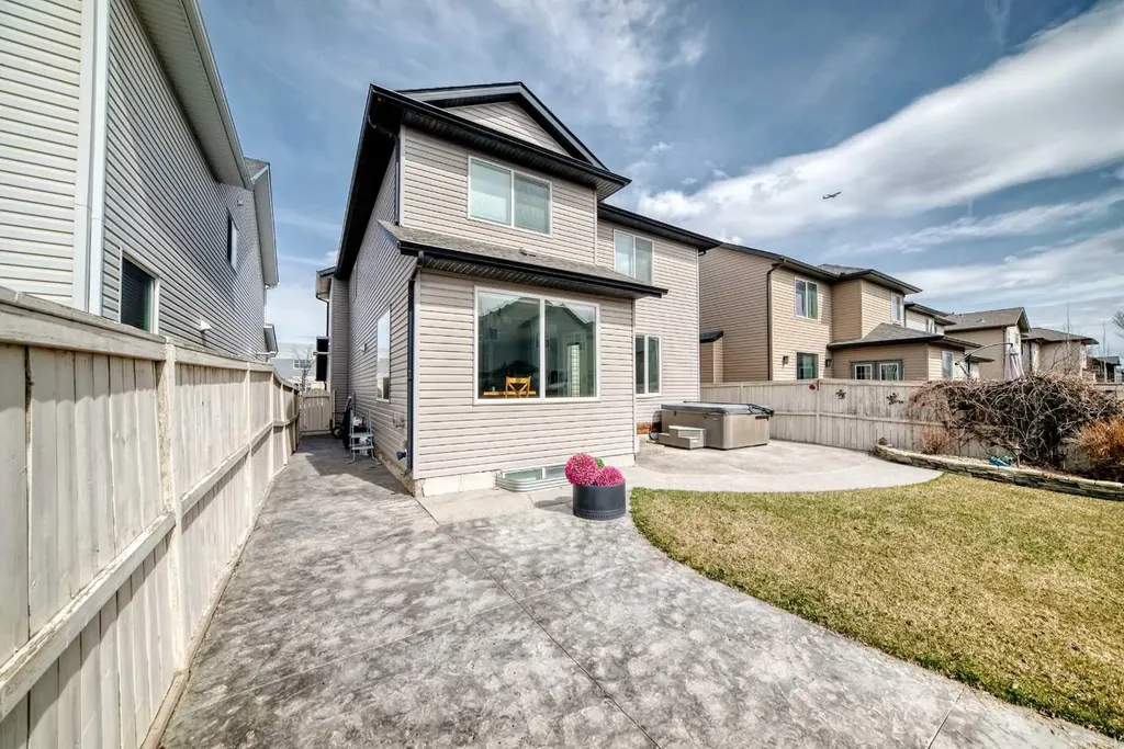 65 Morningside Circle SW Airdrie AB T4B 0L7