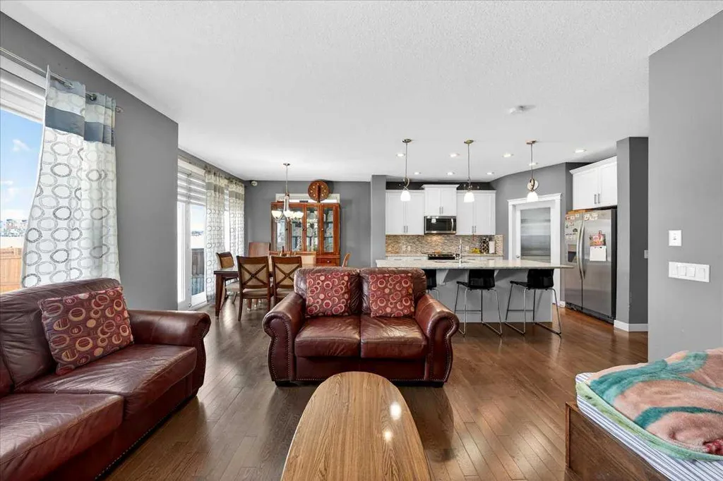 72 Redstone Drive NE Calgary AB t3n 0n2