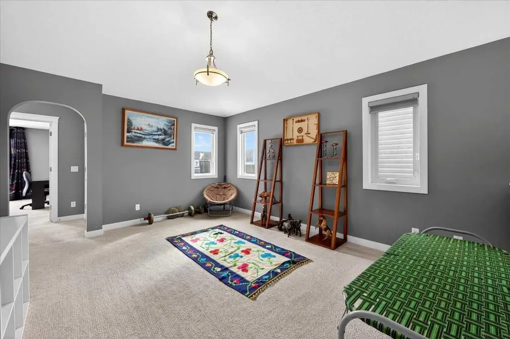 72 Redstone Drive NE Calgary AB t3n 0n2